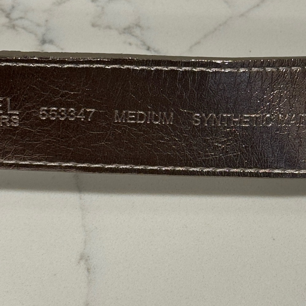 Michael Kors Silver Metallic Belt with Classic Large Oval Buckle - Picture 5 of 6